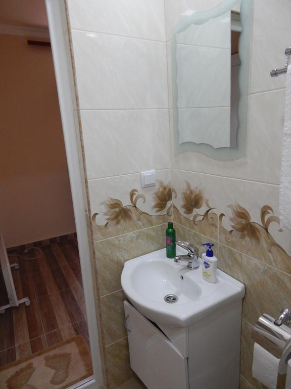 Arami Guest House Дилижан Экстерьер фото